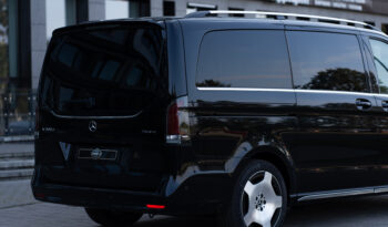 
										Mercedes-Benz  V300d full									