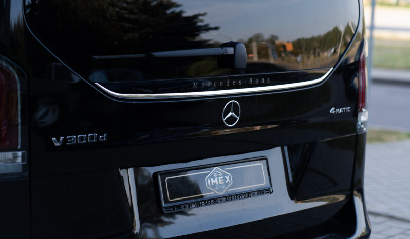 
								Mercedes-Benz  V300d full									