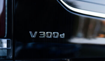 
										Mercedes-Benz  V300d full									