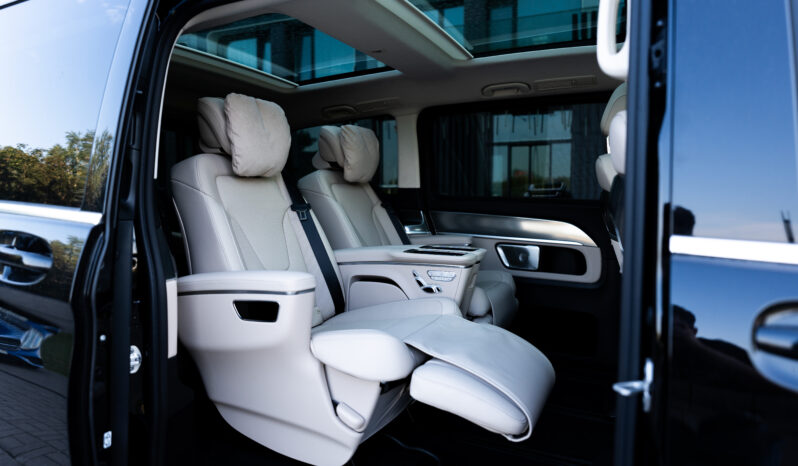 
								Mercedes-Benz  V300d full									