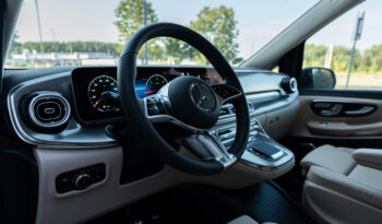 
										Mercedes-Benz  V300d full									