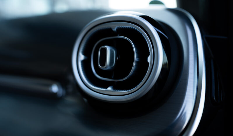 
								Mercedes-Benz  V300d full									