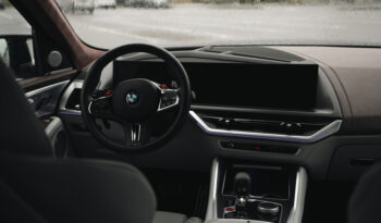 
										BMW XM full									
