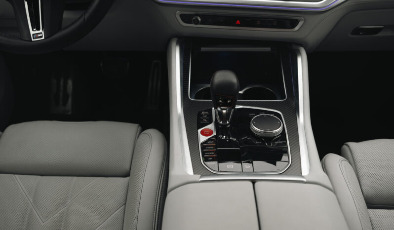 
								BMW XM full									