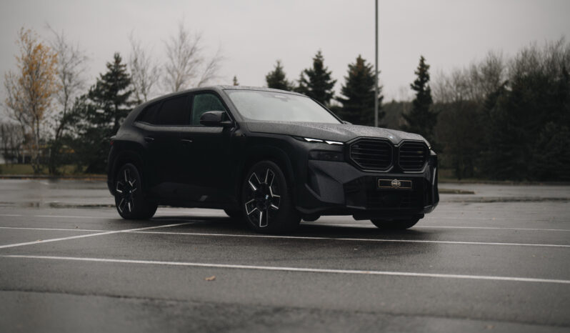 
								BMW XM full									