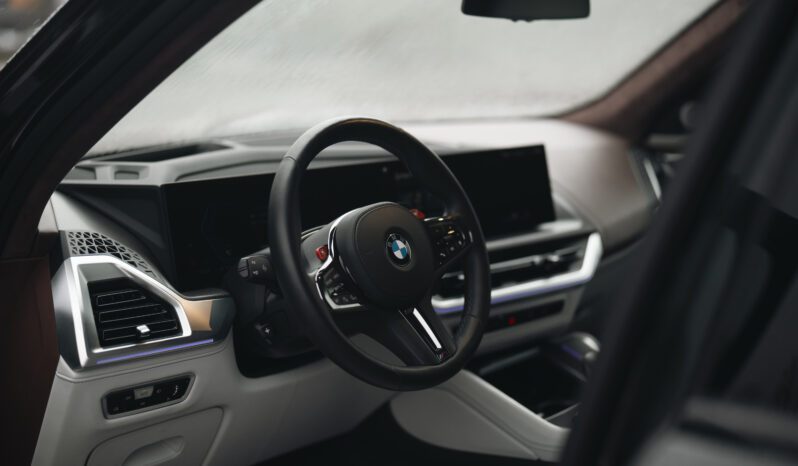 
								BMW XM full									