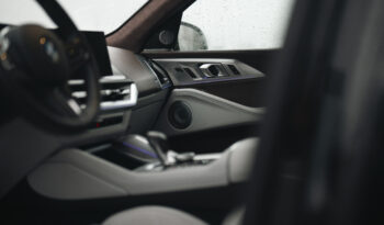 
										BMW XM full									