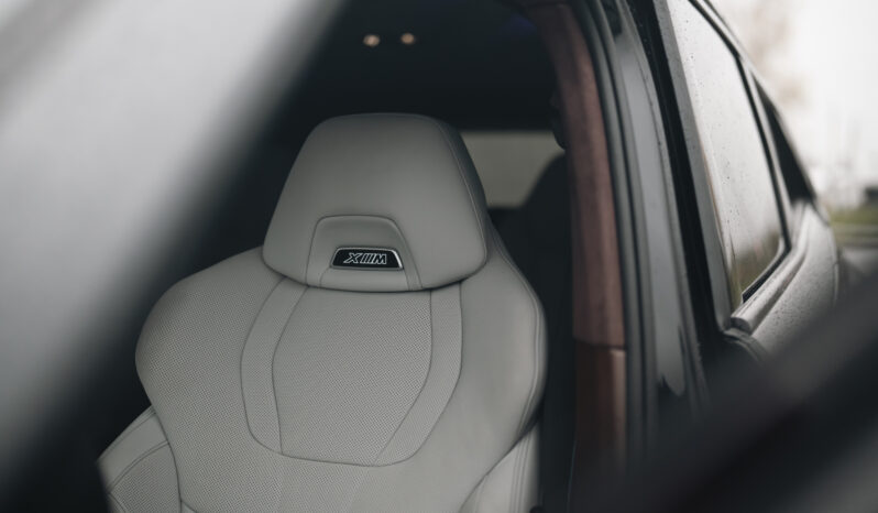 
								BMW XM full									