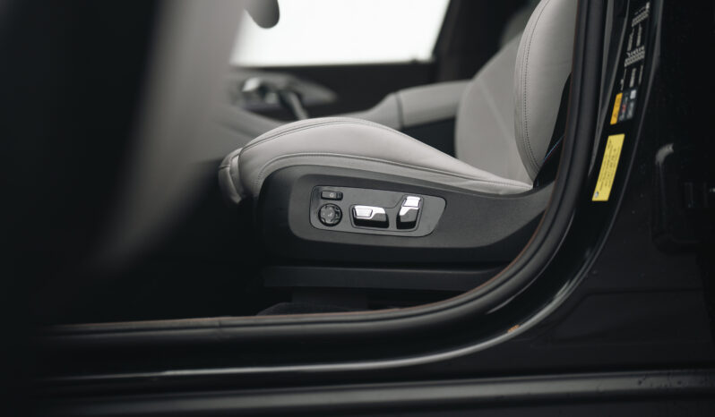 
								BMW XM full									
