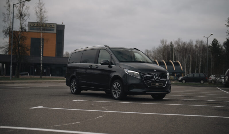 
								Mercedes-Benz V300D full									