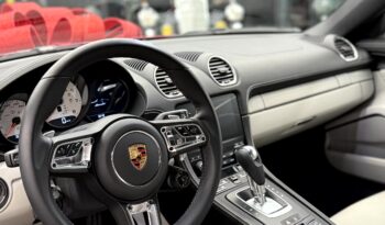 
										Porsche 718 Boxster full									