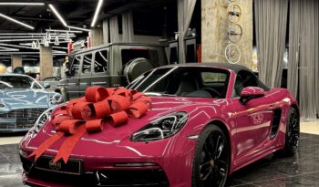 
										Porsche 718 Boxster full									